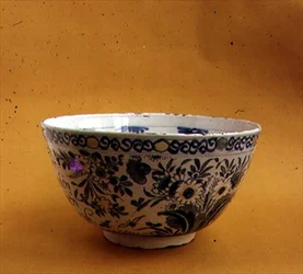 Delft punch bowl commemorating the Peace of Ryswick, 1697